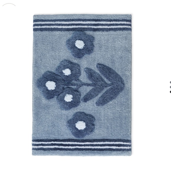 Caro Home Other - CARO HOME Textured Plush Floral Bath Rug With Contrasting Stripe Border -21"x34"